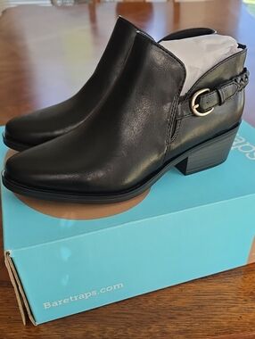 Baretraps Palmer BLACK Buckle Shoes Ankle Booties Women's Size 6 M - NEW